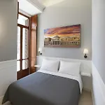 Piazza Bovio 22 4*