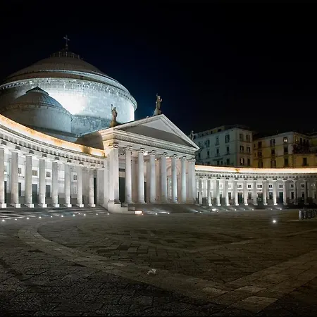 Piazza Bovio 22 Nápoles