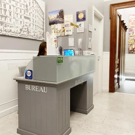بيت ضيافة Piazza Bovio 22 نابولي
