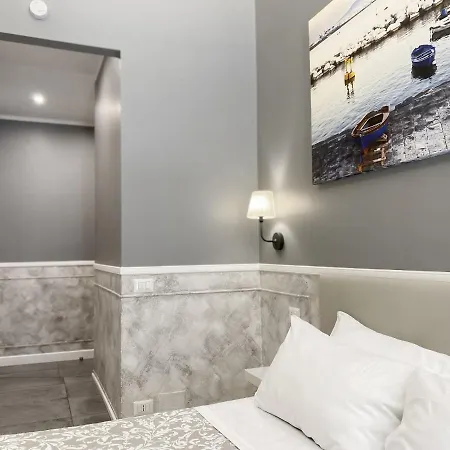 Piazza Bovio 22 بيت ضيافة 3*