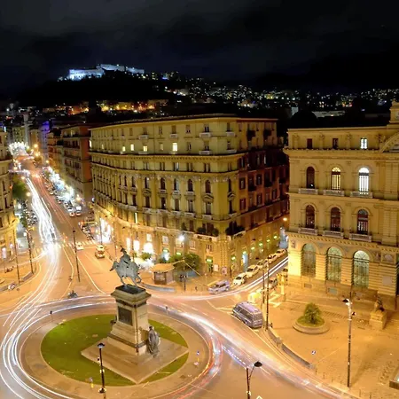 بيت ضيافة Piazza Bovio 22 3*
