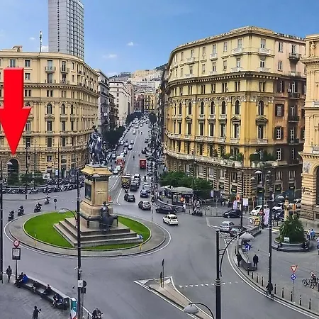 Piazza Bovio 22