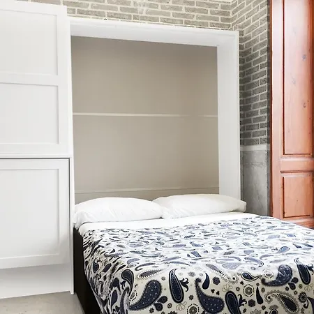 Piazza Bovio 22 بيت ضيافة نابولي
