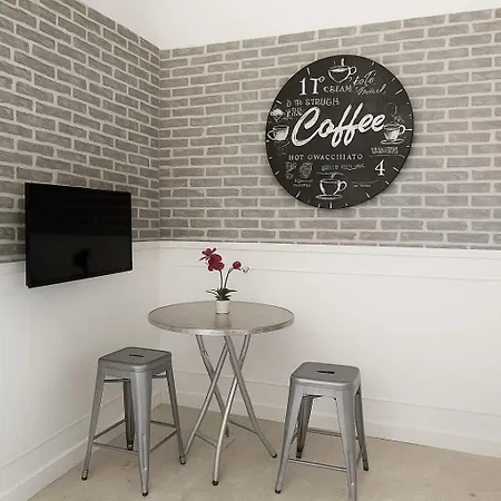 Piazza Bovio 22 Napels