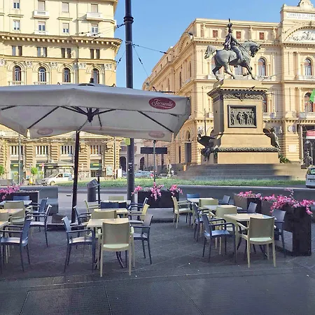 Piazza Bovio 22